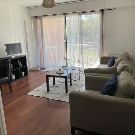 2 Avec Parking Privé Gratuit *