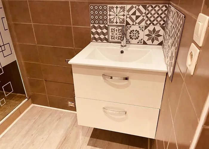 2 Avec Parking Prive Gratuit Apartment Dijon